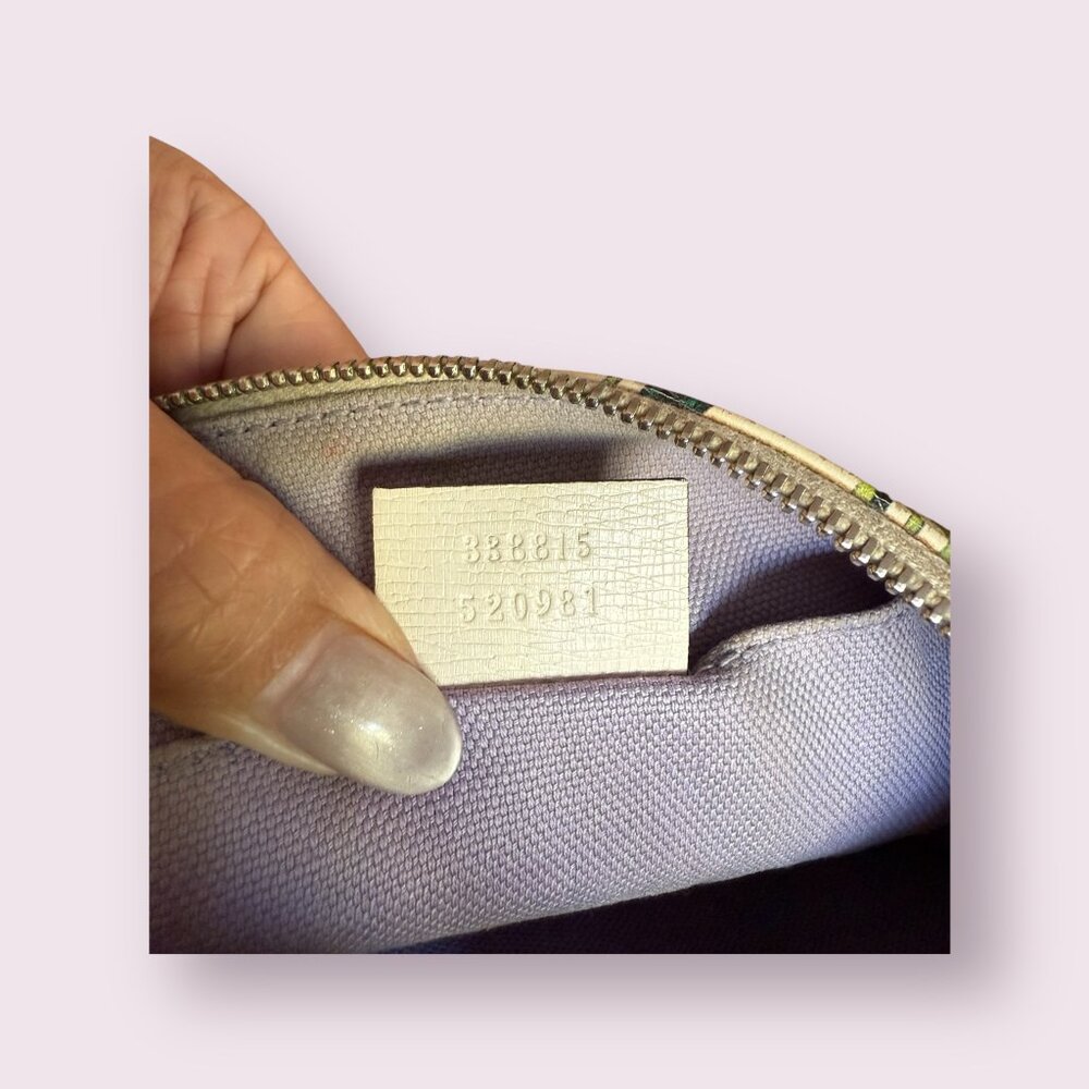 Gucci Flora Knight Zip Pouch | Bamboo Accent - Picture 9 of 10